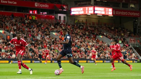 El peaje de Anfield: tres lesionados en una doble cita exigente