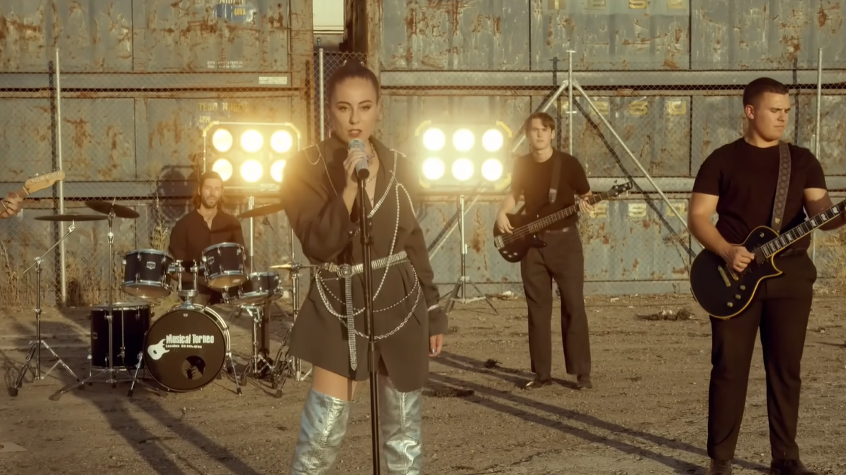 Sandra Ruiz lanza ‘Corazón Helado’ y da un paso firme en su carrera musical