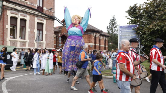 Marijaia y el circo llevan la fiesta al Hospital de Basurto este miércoles