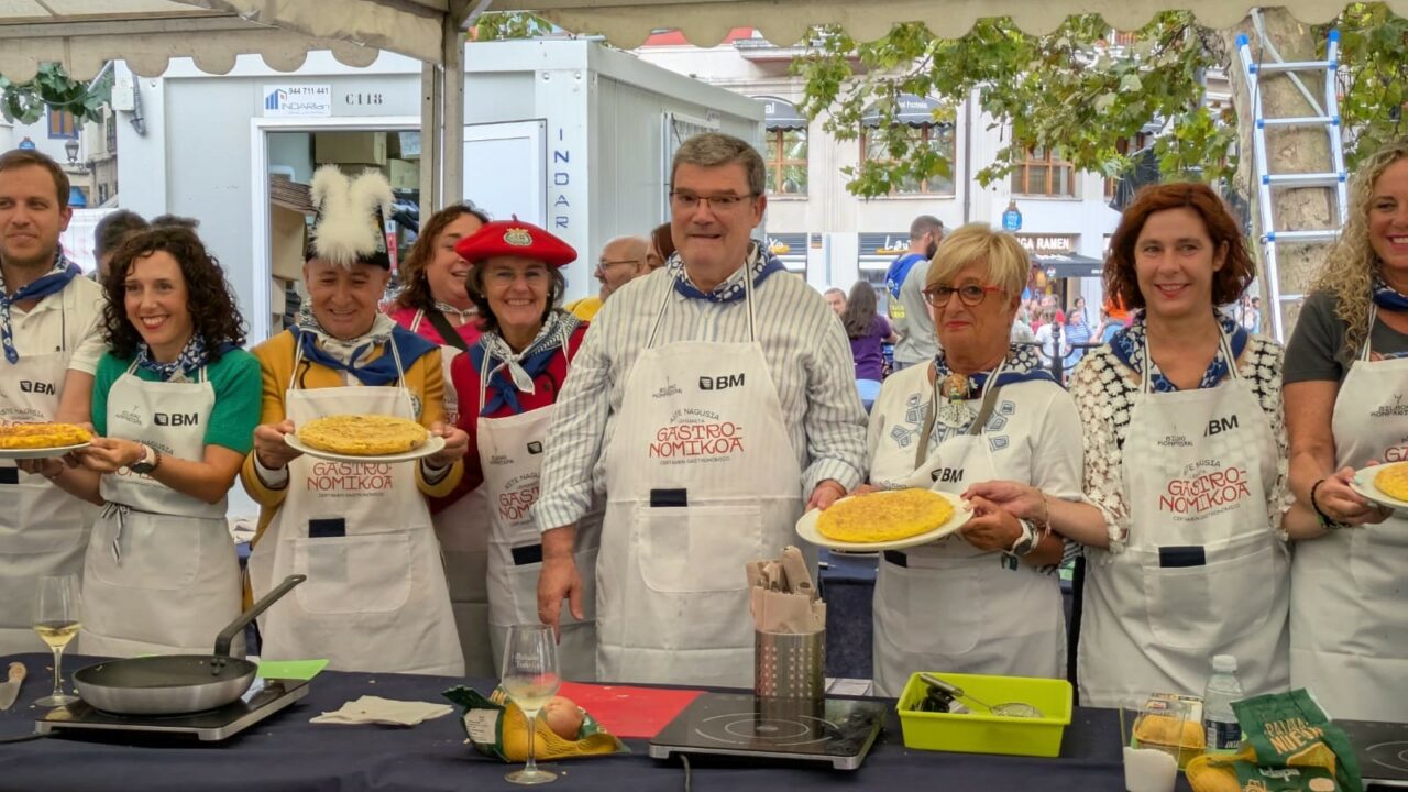 Celebrado el mítico concurso de tortilla de patata de la Aste Nagusia