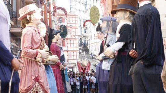 ¿Conoces la historia de los Gigantes de Bilbao?