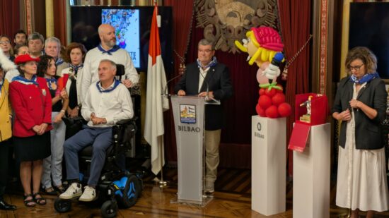 Homenaje del Ayuntamiento de Bilbao a Bilbotxeros Band