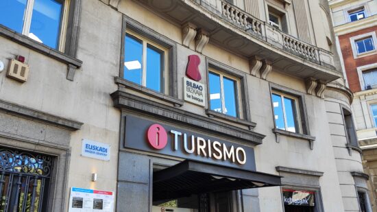 El turismo internacional impulsa el crecimiento de Euskadi