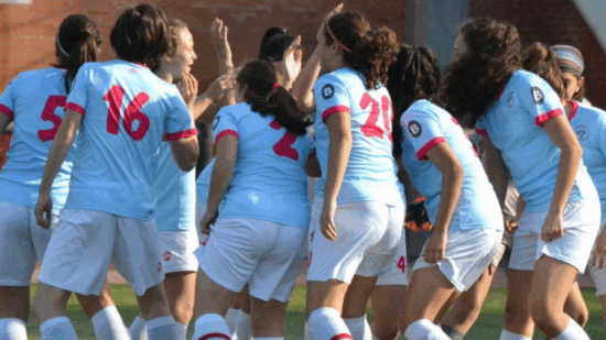 Estampida en el fútbol femenino: más de 60 jugadoras abandonan el Bilbao Artizarrak