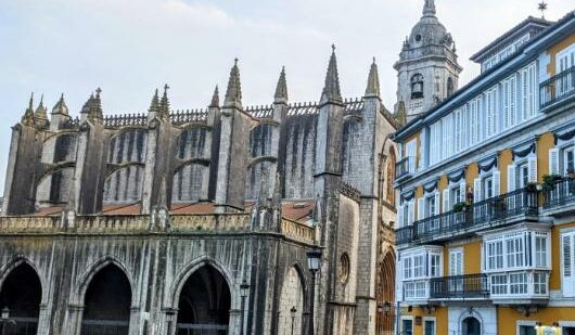 Ni Begoña ni San Antón: la iglesia más alta de Bizkaia está en este pueblo costero