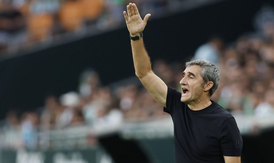 La RFEF se ensaña con el Athletic: cuatro partidos de sanción para Valverde y tres para Padilla