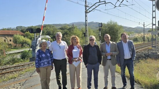 Un nuevo viaducto sustituye al paso a nivel de Bernabeitia en Amorebieta