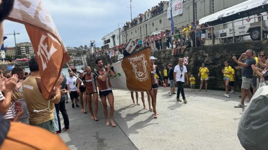 Zierbena lidera la primera jornada de la Bandera de La Concha