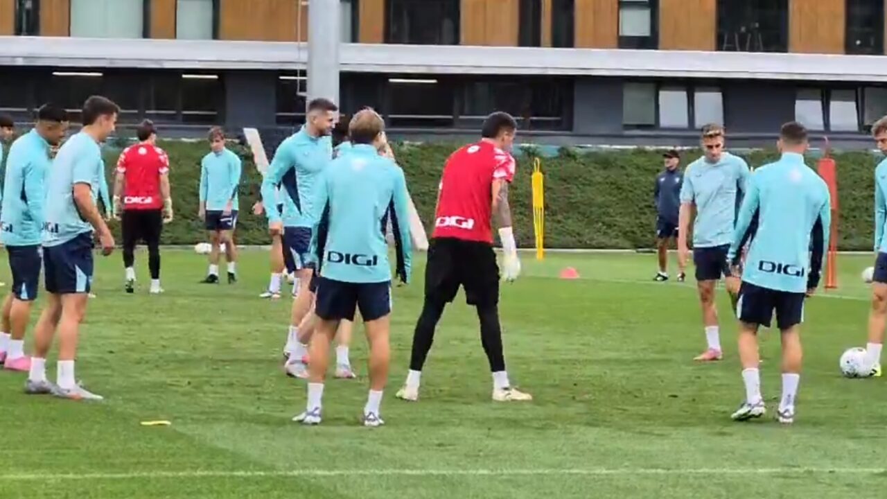 Entrenamiento con muchas ausencias en el Athletic