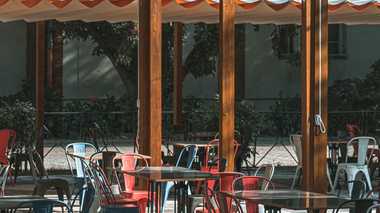 Vecinos de Bilbao critican la nueva Ordenanza de Terrazas: “No garantiza el descanso ni la accesibilidad”