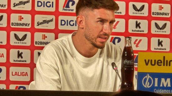 Laporte explica por qué tardó en cerrarse su fichaje: «Había muchos clubes dispuestos a pagar mucho dinero por mi fichaje»