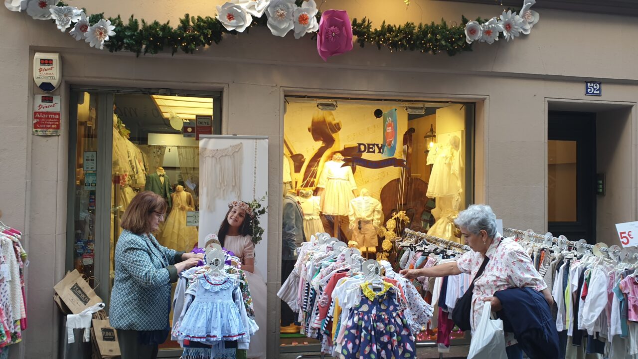 Vuelven las gangas al Casco Viejo: tres días de chollos a pie de calle