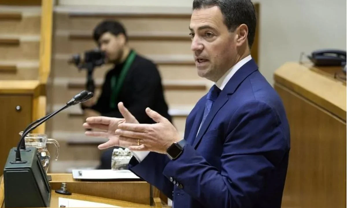 Pradales anuncia un despliegue de psicólogos en Atención Primaria para acercar la salud mental a toda la ciudadanía