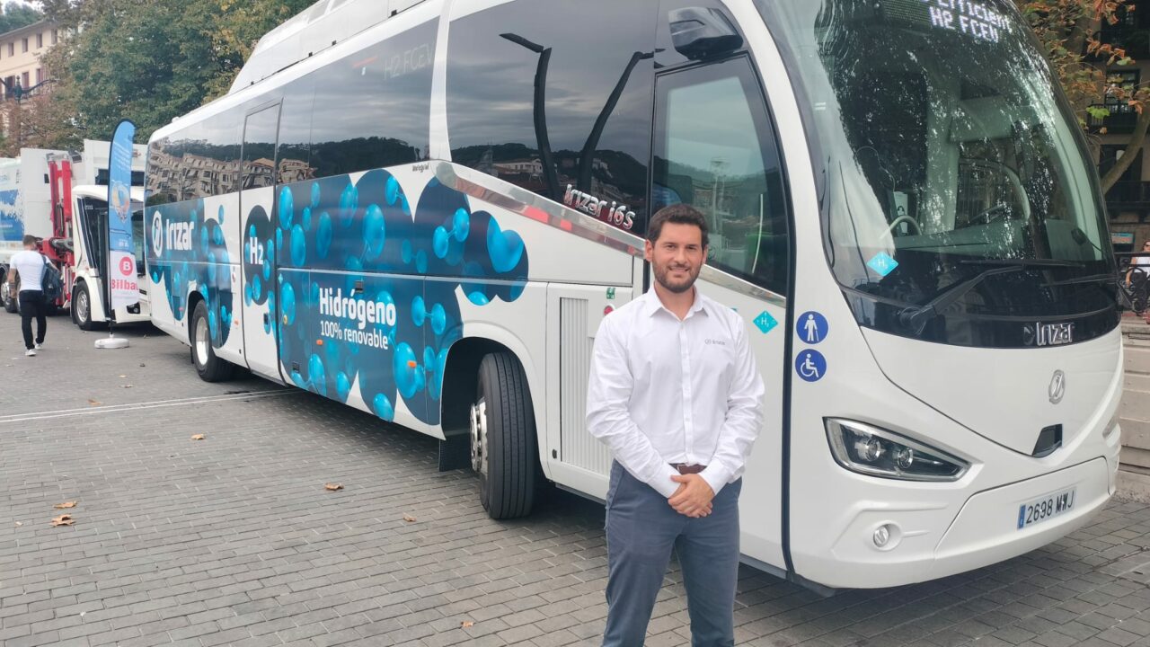 Irizar presenta en Bilbao un bus de hidrógeno con autonomía de mil kilómetros