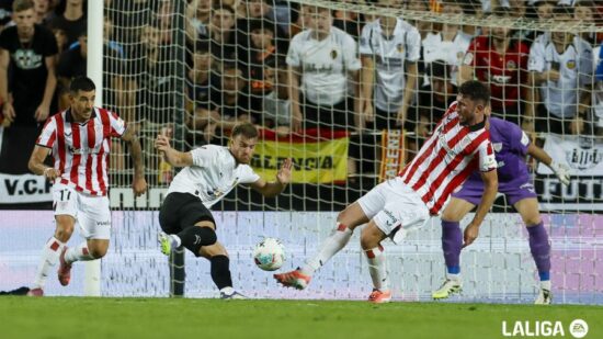 Un estreno a marchas forzadas para Aymeric Laporte