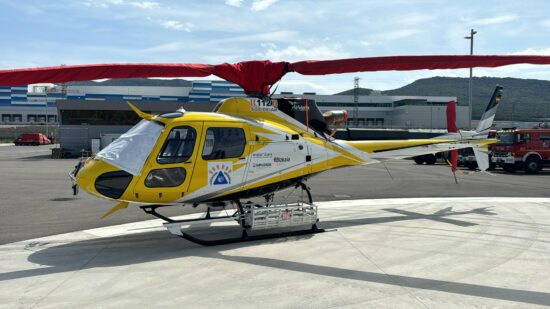 El escudo aéreo contra el fuego: el helicóptero antiincendios de Euskadi realiza 25 intervenciones en su primer año