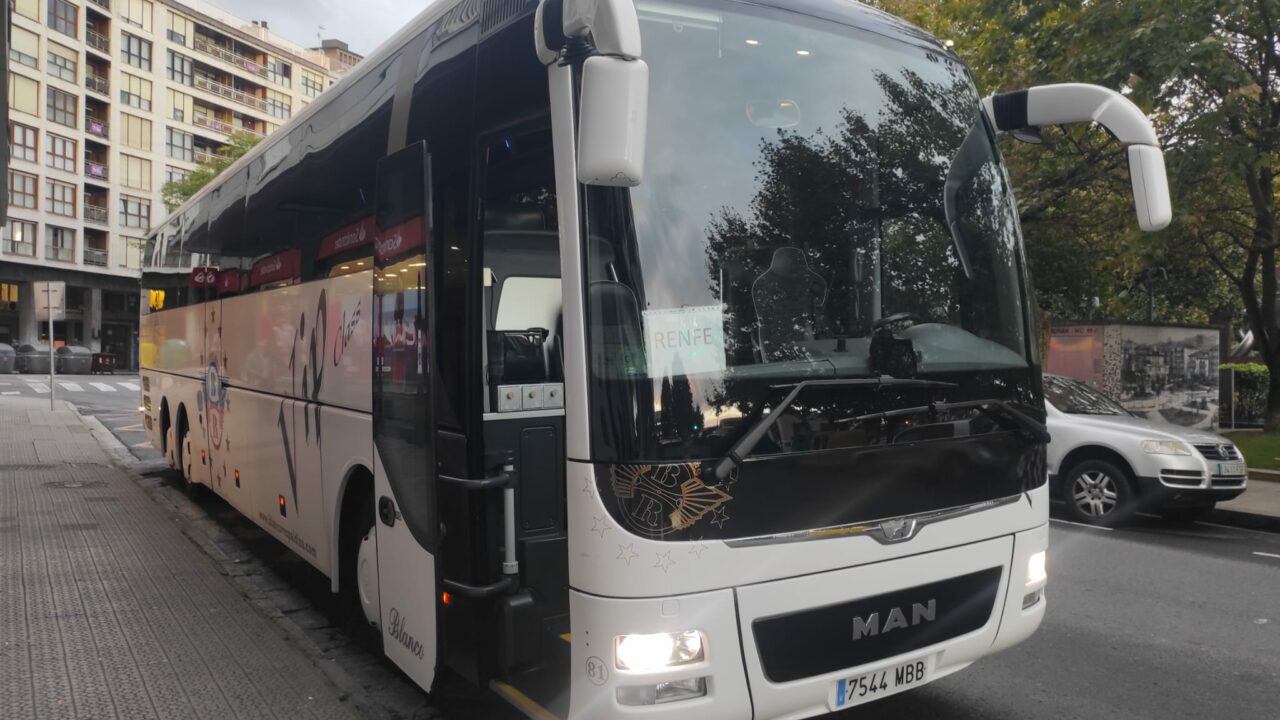 Estos son los autobuses que cubrirán el servicio entre Barakaldo y Santurtzi tras el incendio en Peñota
