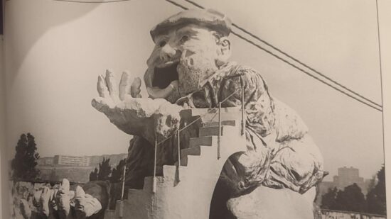 Barakaldo recupera el Gargantúa, guardián de nuestras memorias infantiles