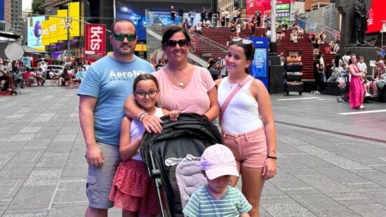 La familia viajera de Sodupe ya está en casa: «aquí se come mejor»