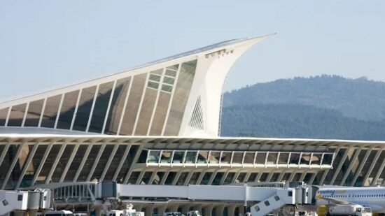 Aena insonorizará más viviendas en el entorno del Aeropuerto de Bilbao