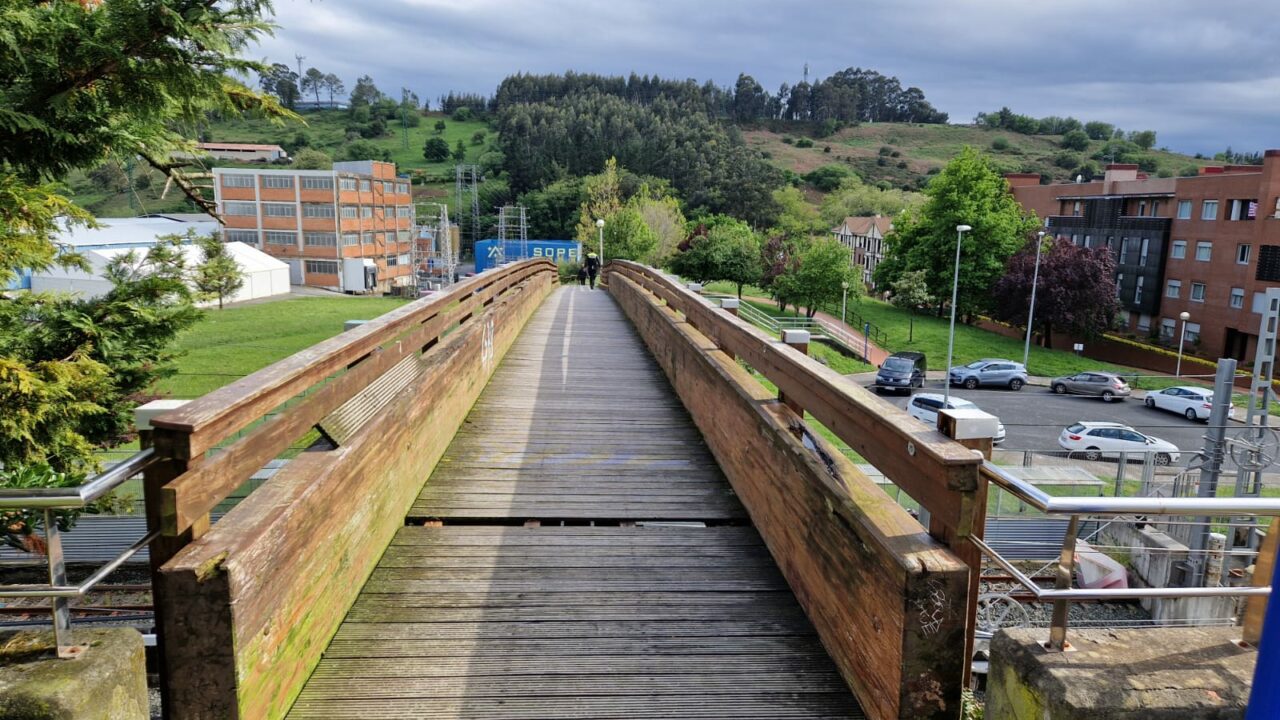 Adiós a la vieja pasarela de Bultzibide: arranca el cambio que conectará mejor a Sopela