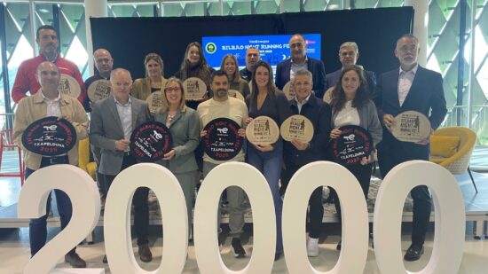 Bilbao se iluminará con 20.000 corredores en el Total Energies Night Running Fest