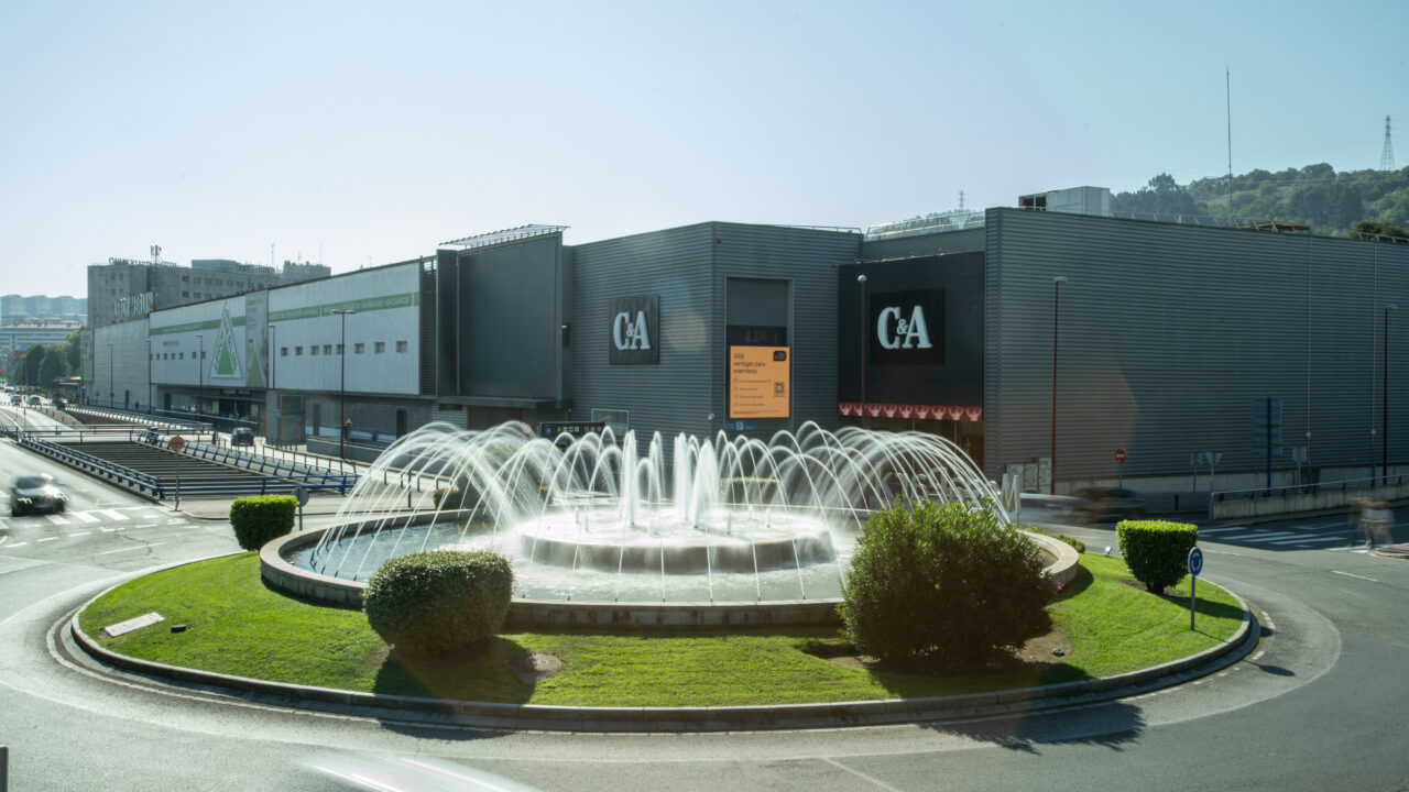 El mayor parque comercial de Bizkaia cambia de dueño: qué supone la venta de Megapark
