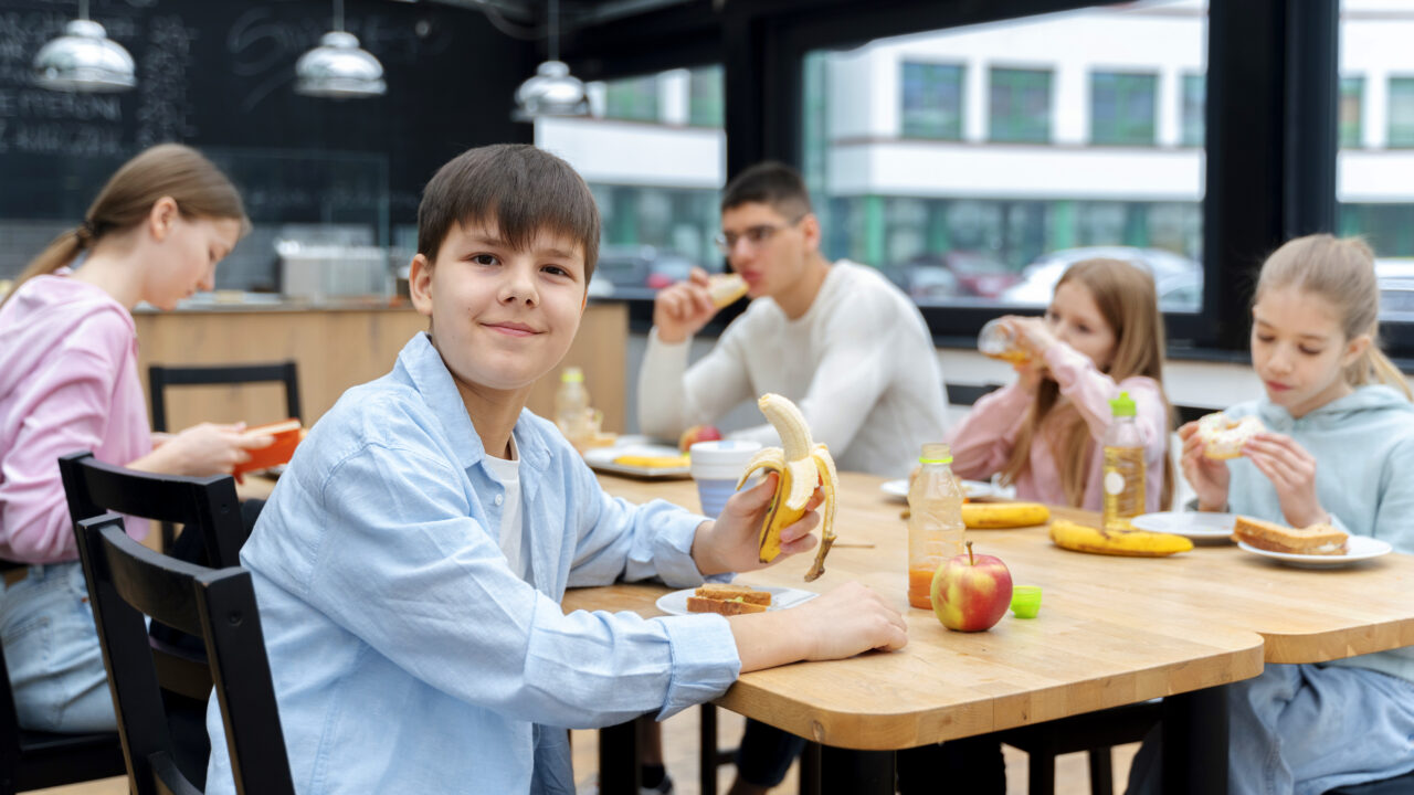 ¿Cómo es la comida de los comedores escolares? La mayoría de los alumnos dice que es….