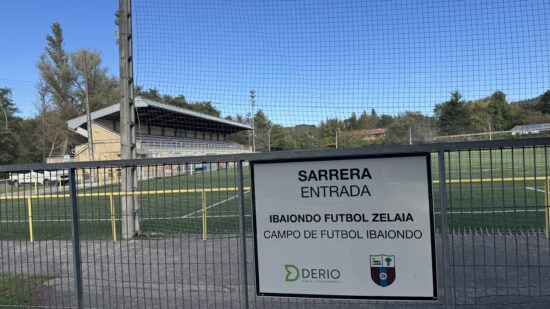Los vecinos de Derio quieren un bar en el campo de fútbol