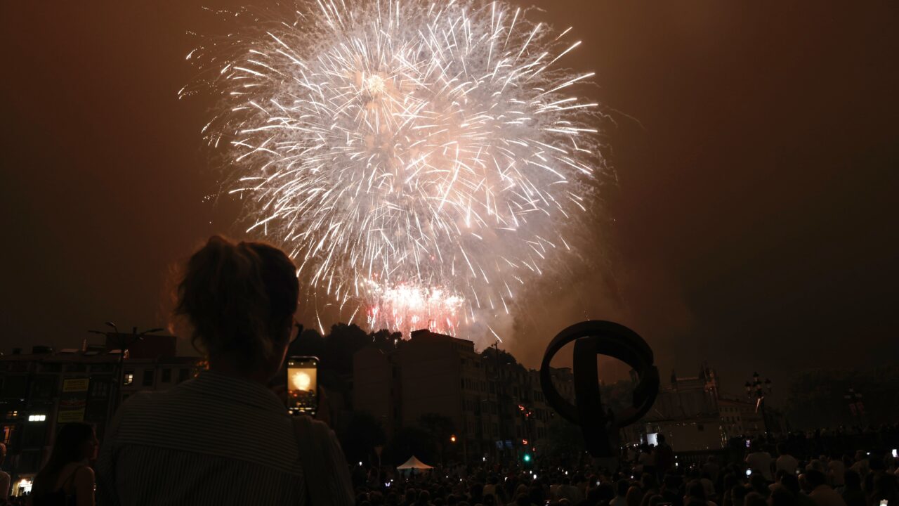 La Pirotecnia Caffero gana el Premio del Público en el Concurso Internacional de Fuegos Artificiales de Bilbao