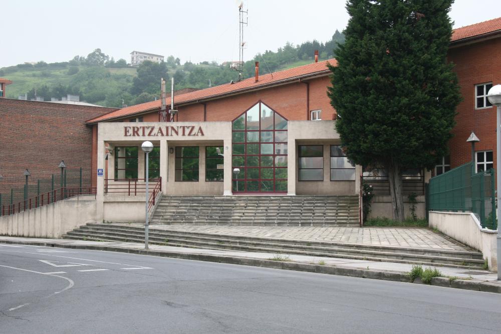 Detenido en Erandio un hombre de 63 años por intentar robar 102 botellas de whisky valoradas en 2.400 euros