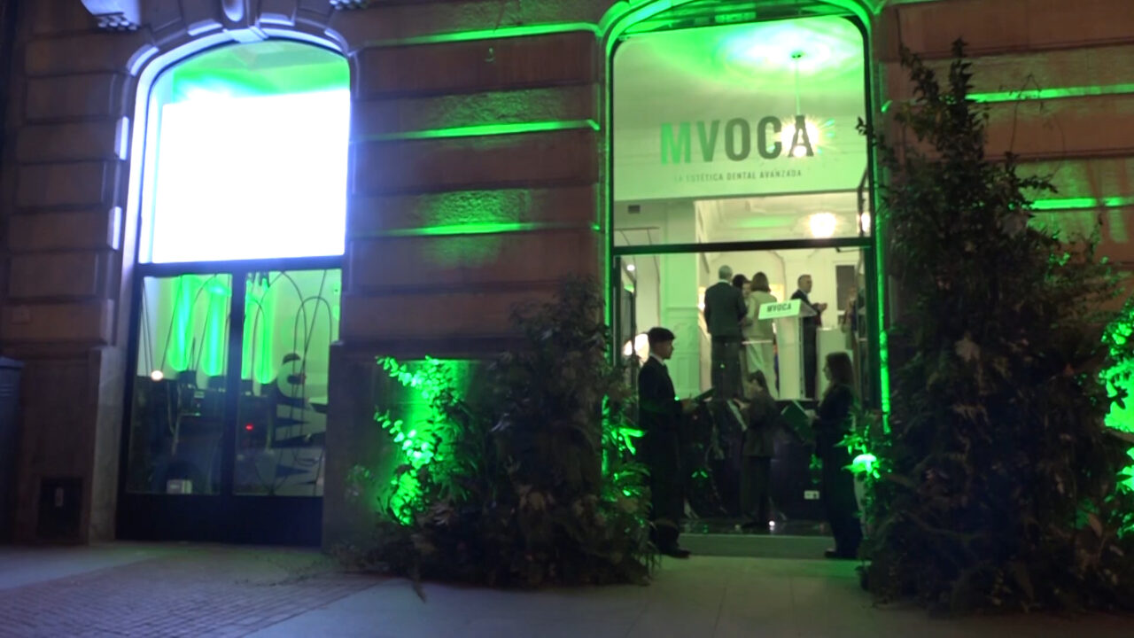 La clínica de las carillas dentales que desembarca en la Gran Vía de Bilbao