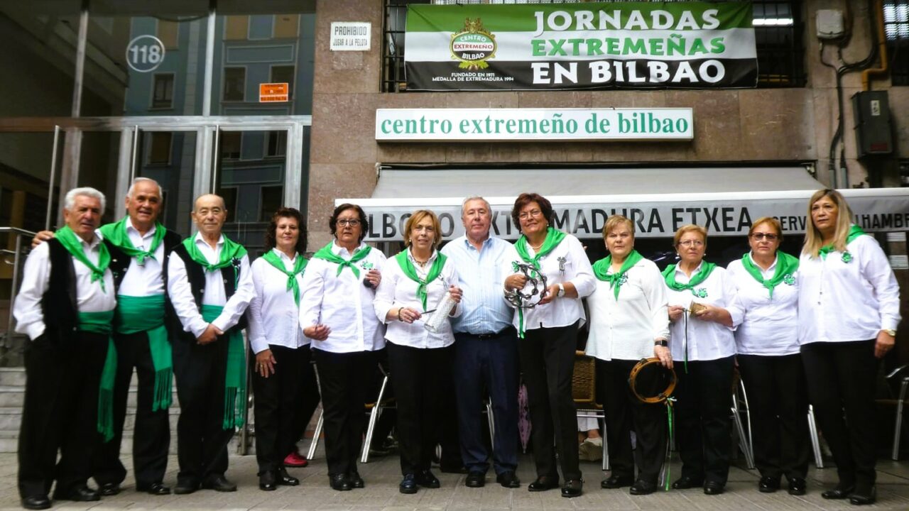40 años celebrando  Extremadura sin salir de Bilbao