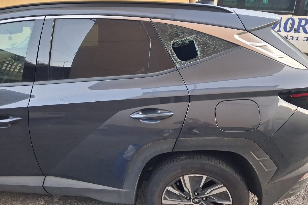 Oleada de vandalismo en Lemoa: 43 robos en coches en dos meses