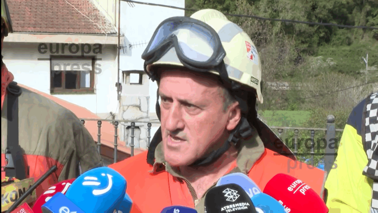 Los bomberos de Bizkaia consiguen extinguir el incendio de Güeñes