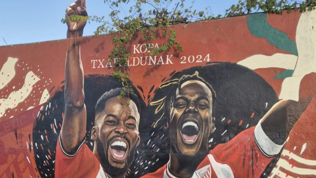 El bilbaíno que conquista las redes lo vuelve a hacer: da vida con IA al mural de los Williams