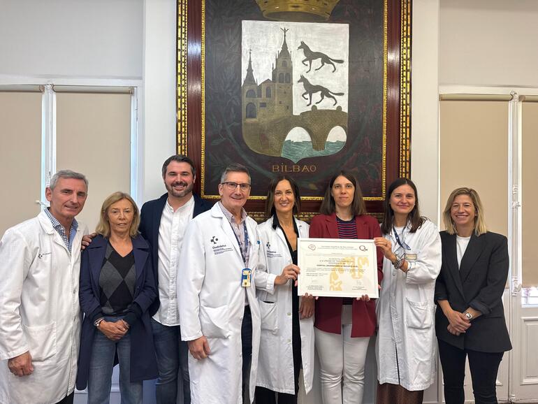 Reconocen al Hospital de Basurto por su Unidad de Trastornos del Movimiento, que trata a pacientes con Parkinson entre otros