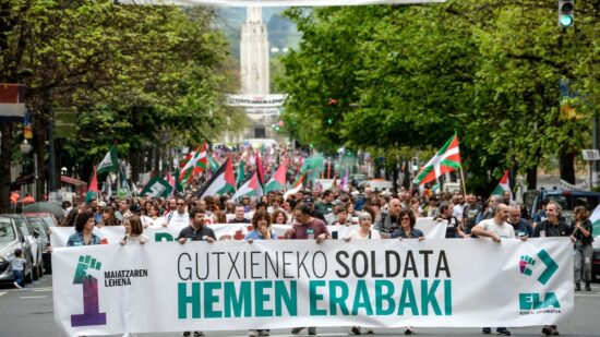 Este miércoles manifestación en Bilbao por un SMI vasco: 130.000 firmas se quedan en el aire