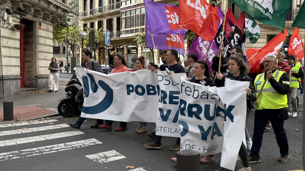 Movilización en Bilbao en defensa de un salario mínimo propio