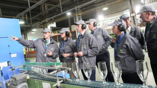 Vicrila celebra 135 años de historia: la vidriera que nació en Lamiako