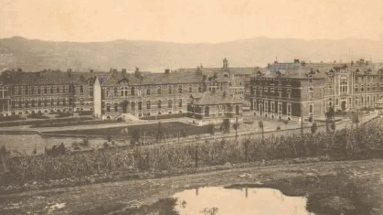 El Hospital de Basurto cumple 117 años inmerso en una nueva etapa