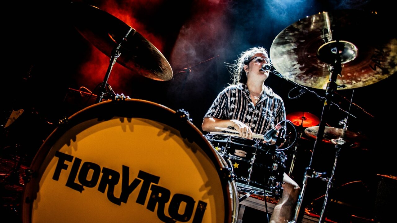 Flor y Trol debutan con SAMI y presentan hoy su álbum en Helldorado abriendo el concierto de Arizona Baby