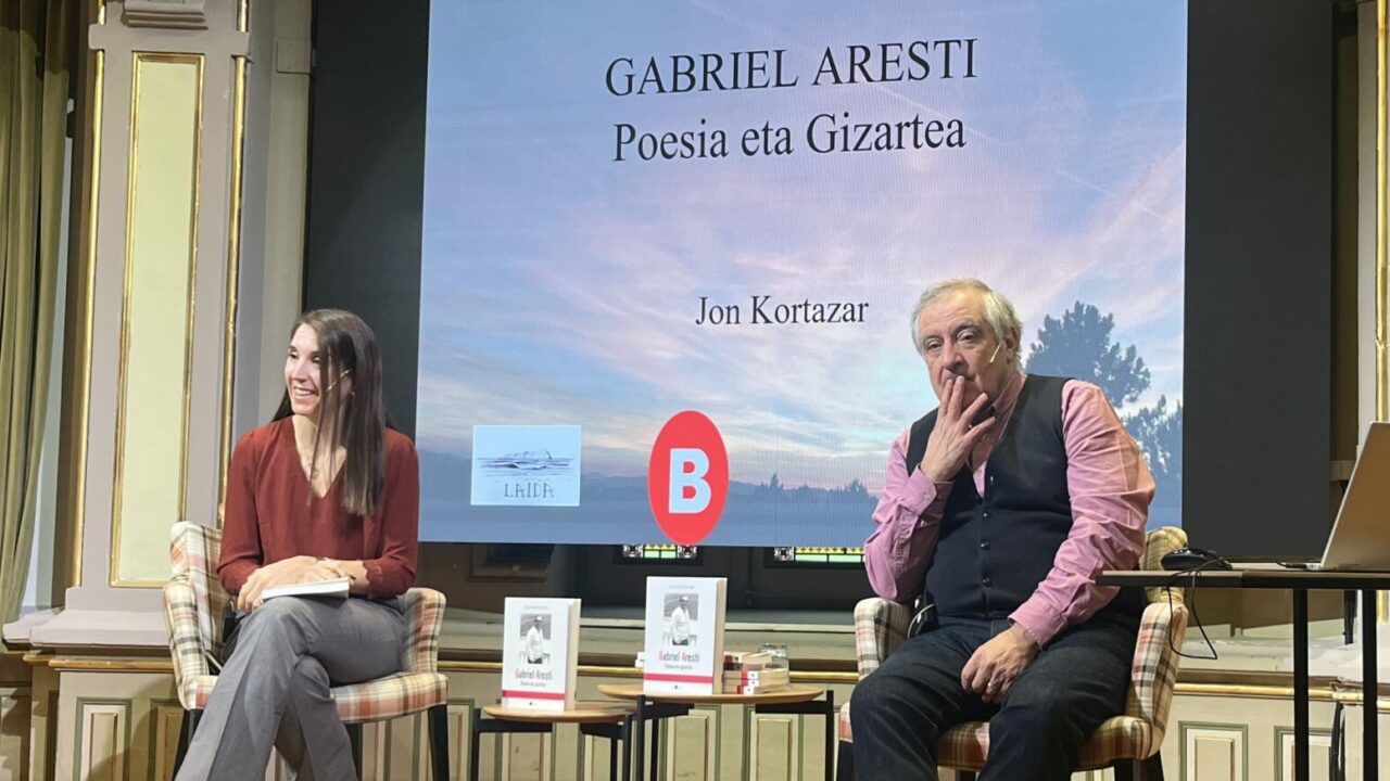 Jon Kortazar presenta su nuevo libro «Gabriel Aresti. Poesía y Sociedad»