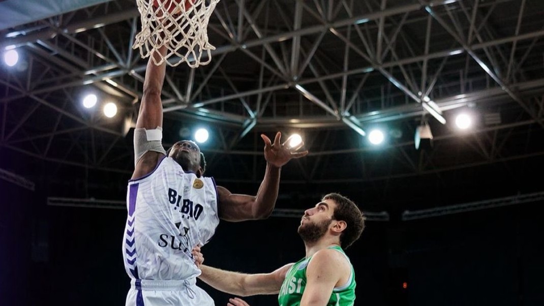 El Surne Bilbao saca el rodillo para derrotar al Kutaisi