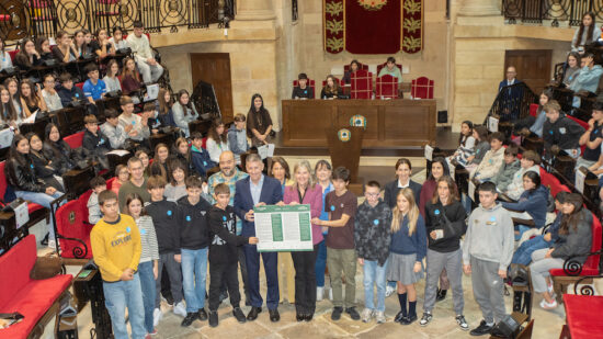 Pleno Txiki de Bizkaia: los jóvenes alzan su voz por una educación en valores