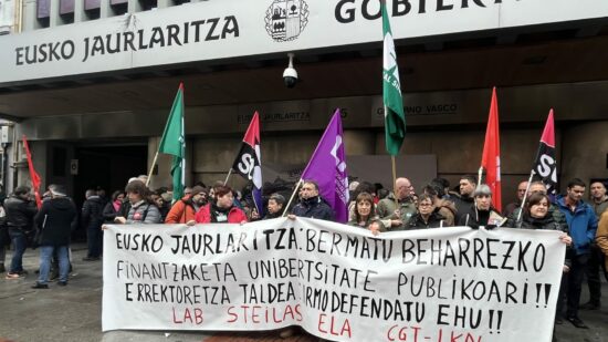 Tras cuatro movilizaciones, los principales sindicatos piden una mayor inversión en la EHU
