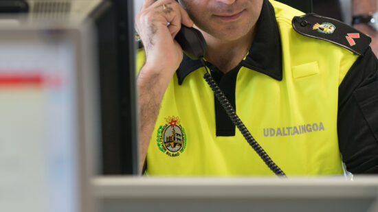 Piden testigos de un accidente ocurrido de madrugada en el centro de Bilbao
