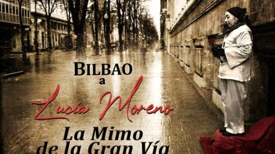 Homenaje a Lucía Moreno, la inolvidable Mimo de la Gran Vía: poesía, rosas rojas y memoria viva