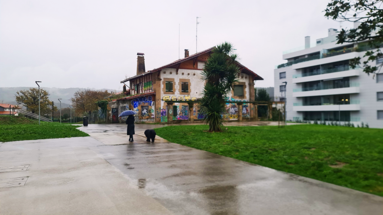 Berango ofrece una parcela de 1.300 m² para un centro de día comarcal en Uribe Kosta