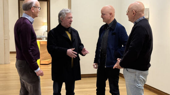 Conoce la exposición que vuelve a reunir a tres reconocidos artistas vascos tras cuatro décadas